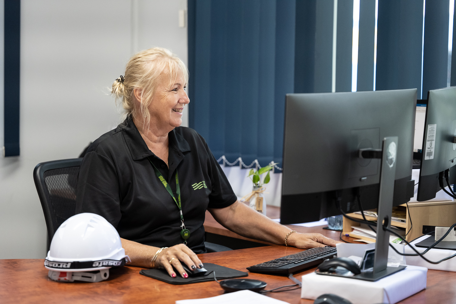 Team Global Express staff at work